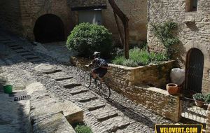 Les Calades de Gordes à la une sur velovert